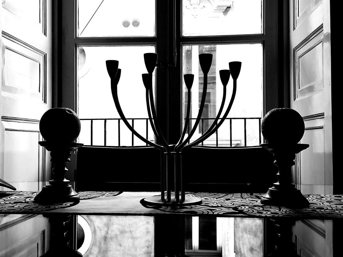 Suite Il Letto Sotto Il Tetto Catânia Exterior foto