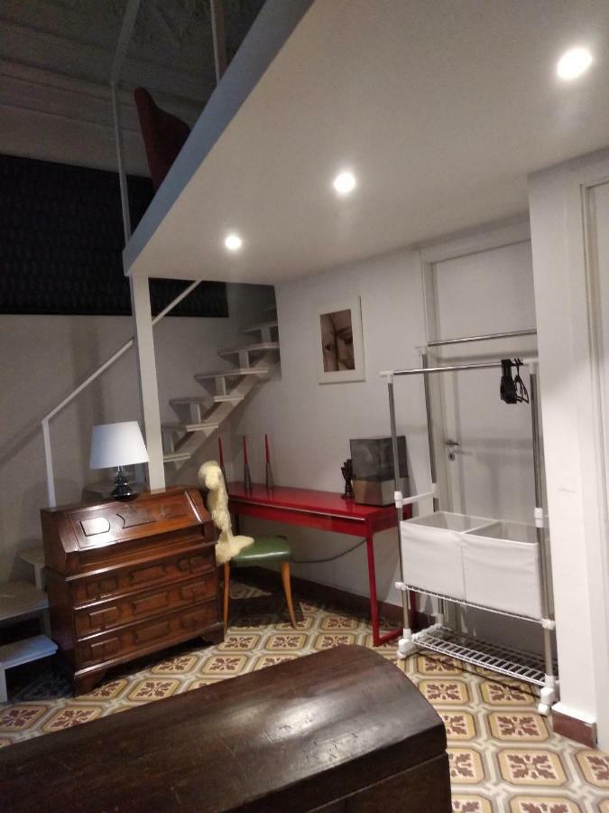 Suite Il Letto Sotto Il Tetto Catânia Exterior foto